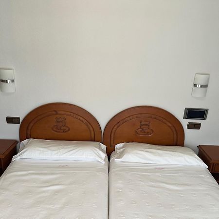 佩拉约伊斯拉酒店 Isla Plana 外观 照片